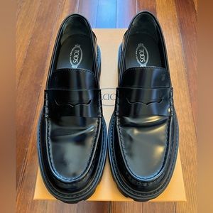 Brand New Tod’s Gomma Pesante loafers 38 (US 7.5/8)